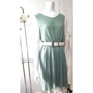 Katie🌿Green Chiffon Pleated Stretchy Waist Midi Dress| Longer Back